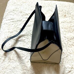 Zac Posen Eartha Black/cream Leather Double Handle Crossbody Bag